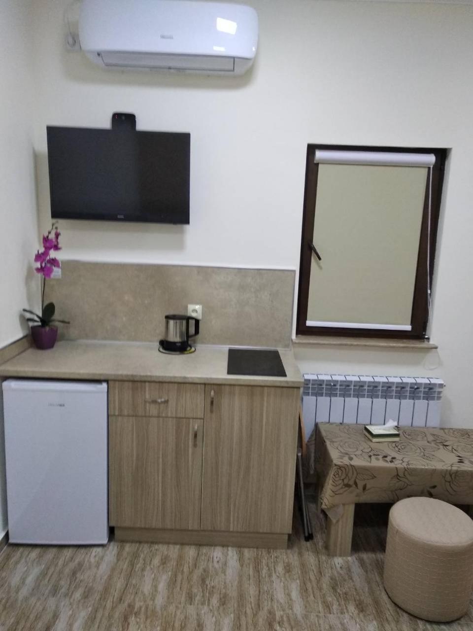Apart Hotel Alex Yerevan Exterior photo